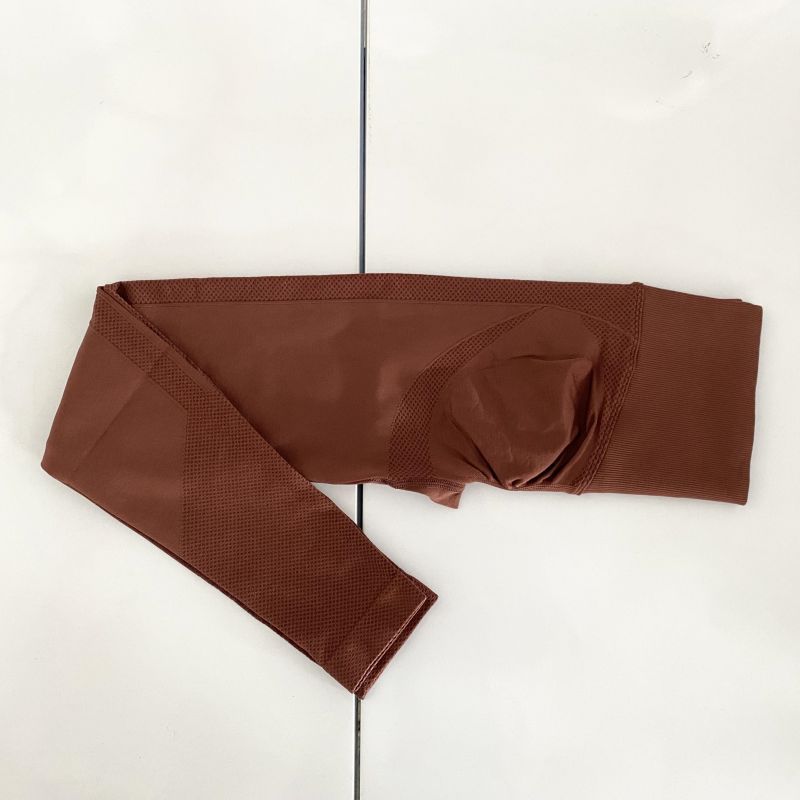 Seamless Peach Hip Yoga Leggings – Hip‑Lifting Fit