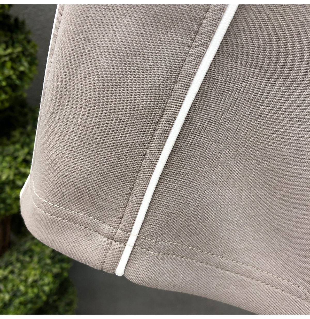 Men's loose-fit drawstring capri shorts, product detail 3