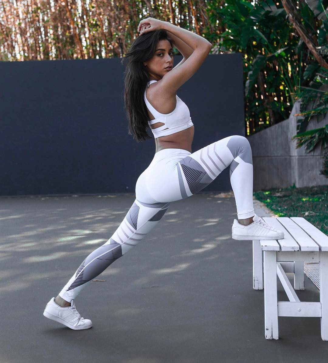 Night-Glow Reflective Yoga Pants – High-Visibility Leggings