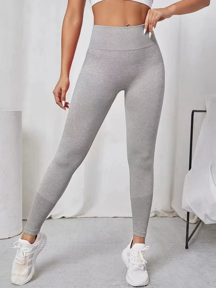 Seamless Peach Hip Yoga Leggings – Hip‑Lifting Fit