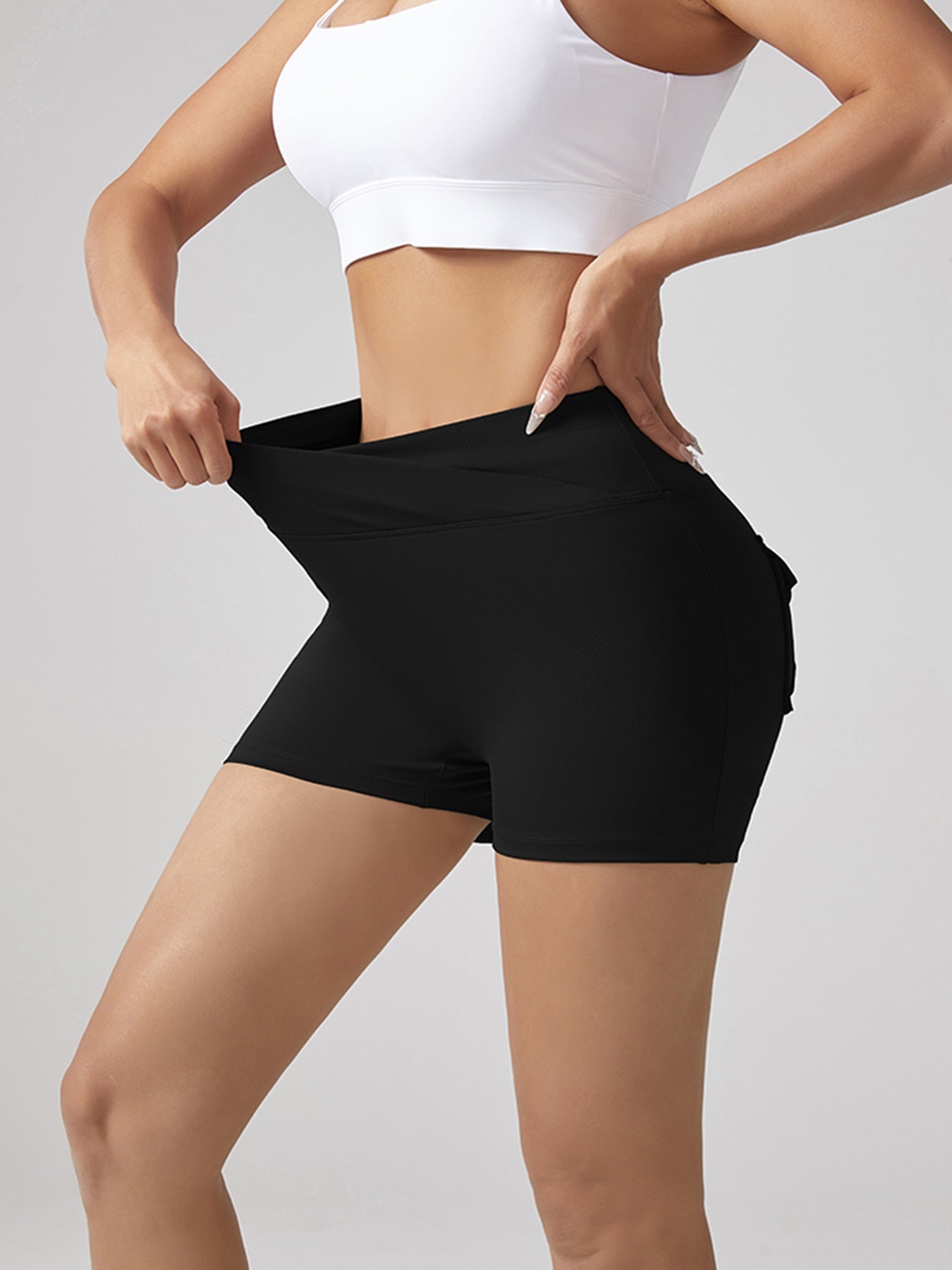 V‑Waist Women’s Workout Shorts – Stretch Pocket Button Peach‑Hip Fit