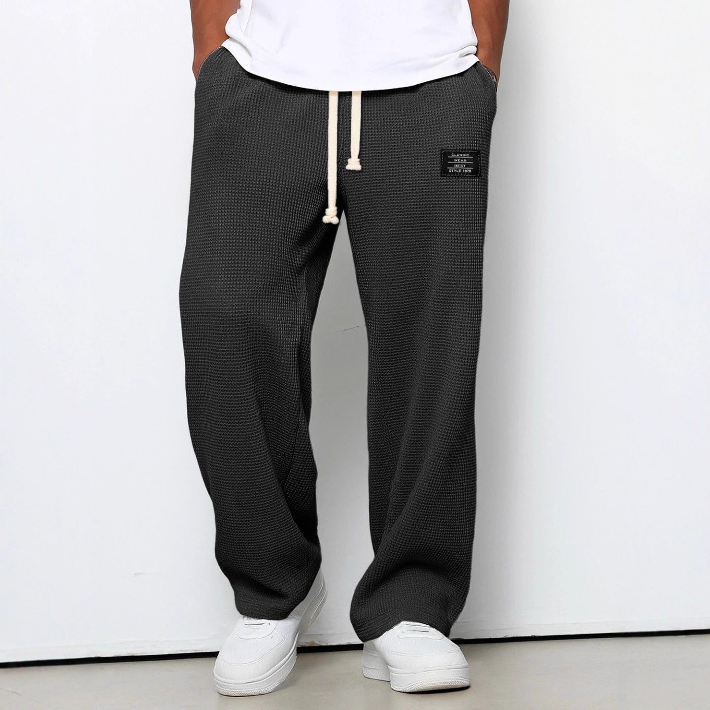 Men's waffle-knit straight-leg sweatpants, product detail 2