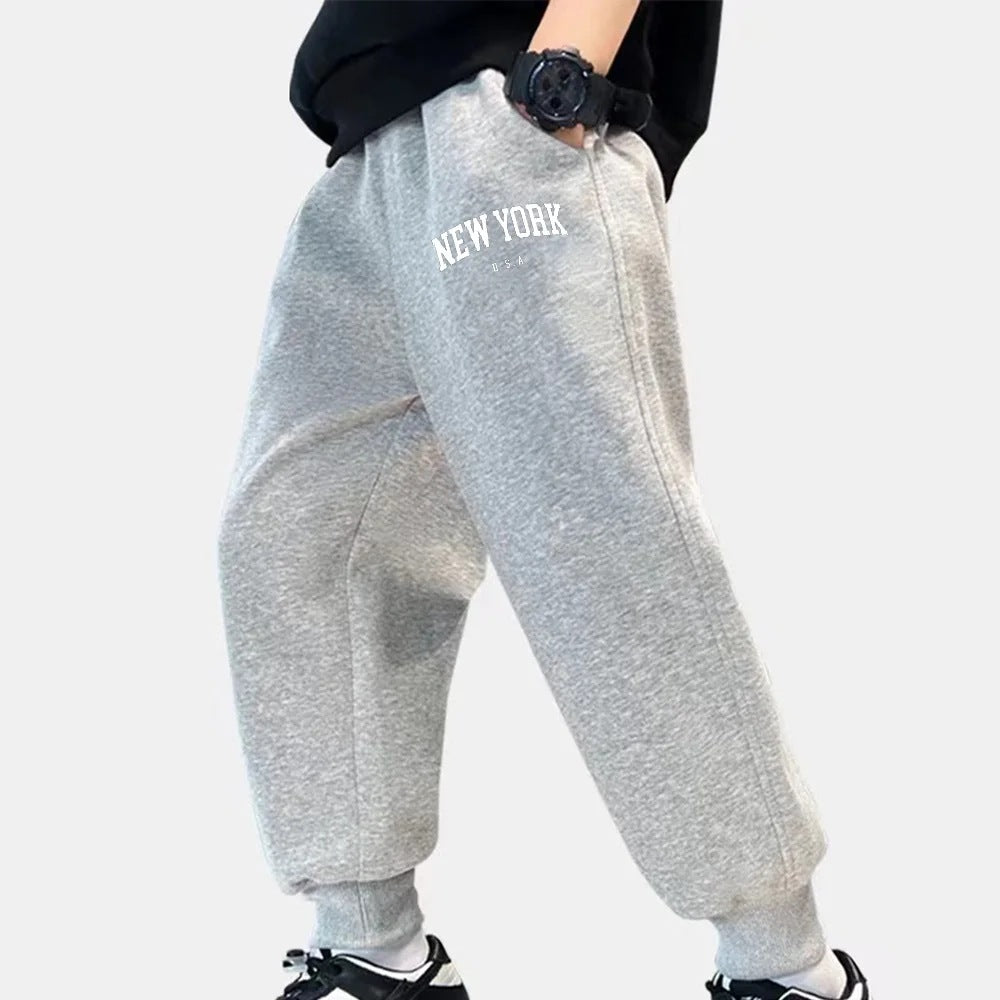 Urban Core Fleece Sweatpants – Straight-Leg Comfort Joggers
The ultimate staple for your daily