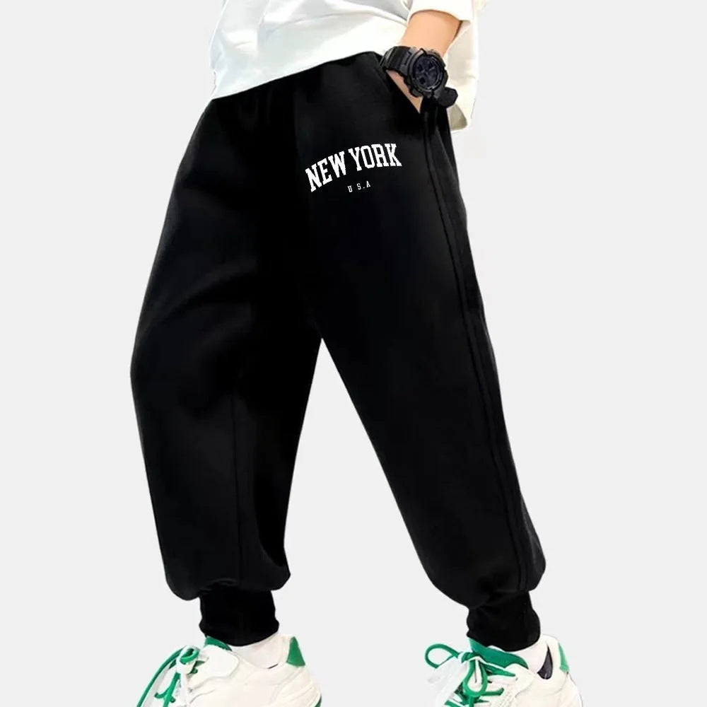 Urban Core Fleece Sweatpants – Straight-Leg Comfort Joggers
The ultimate staple for your daily